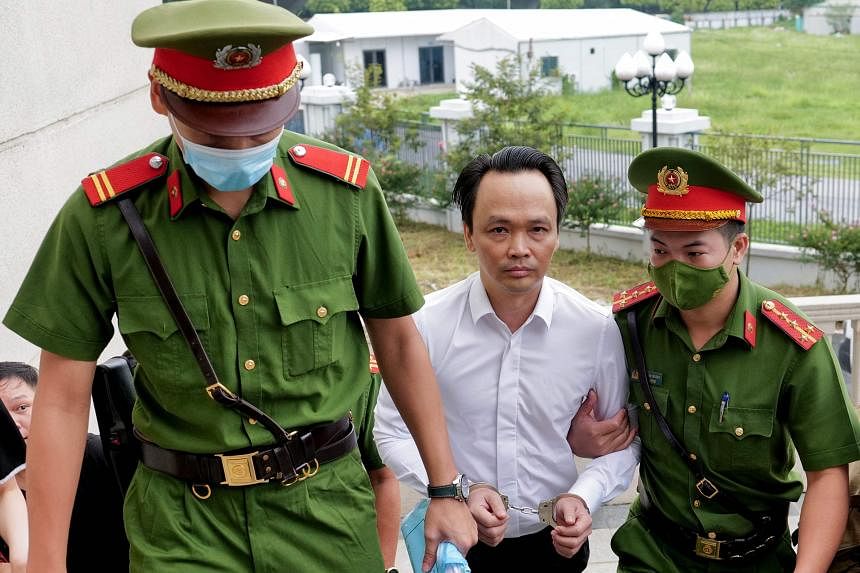 Court jails Vietnamese tycoon for 21 years for $193m fraud