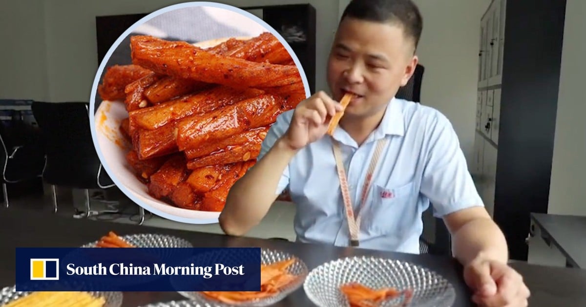 Diligent China food taster swallows 40 spicy snacks a day, devotes life to job