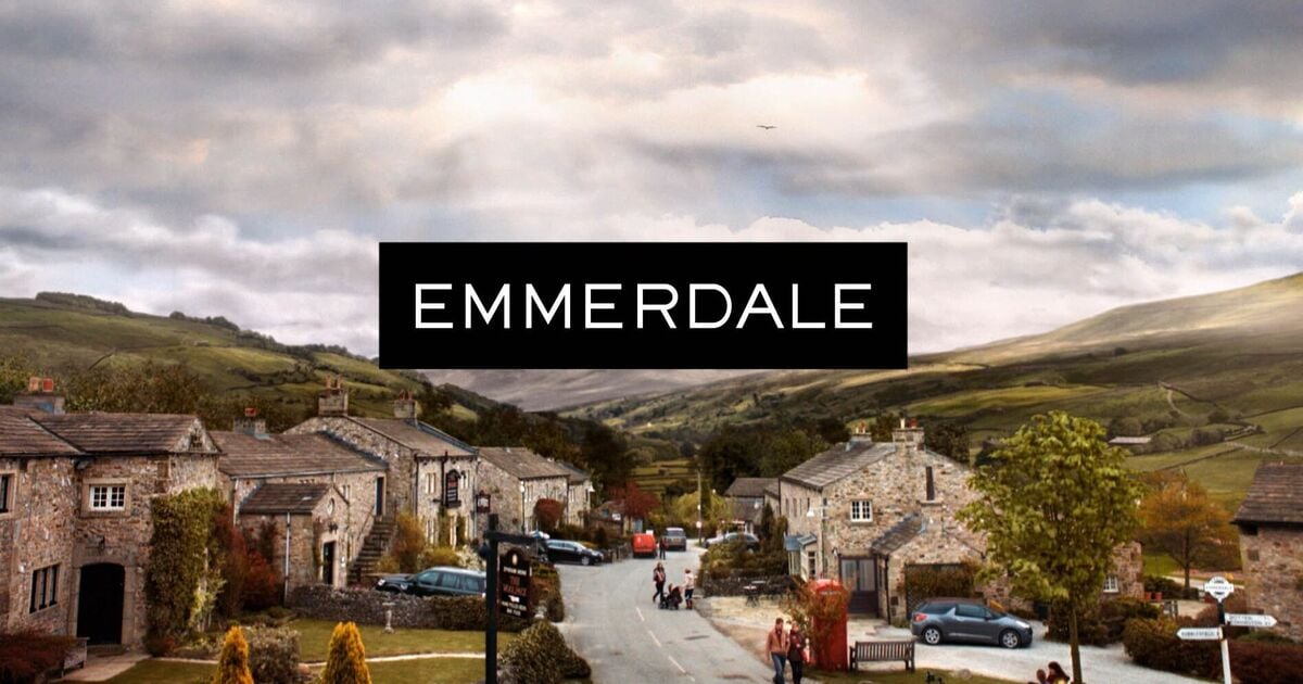 Emmerdale confirms romance for two very unlikely residents after tragic death