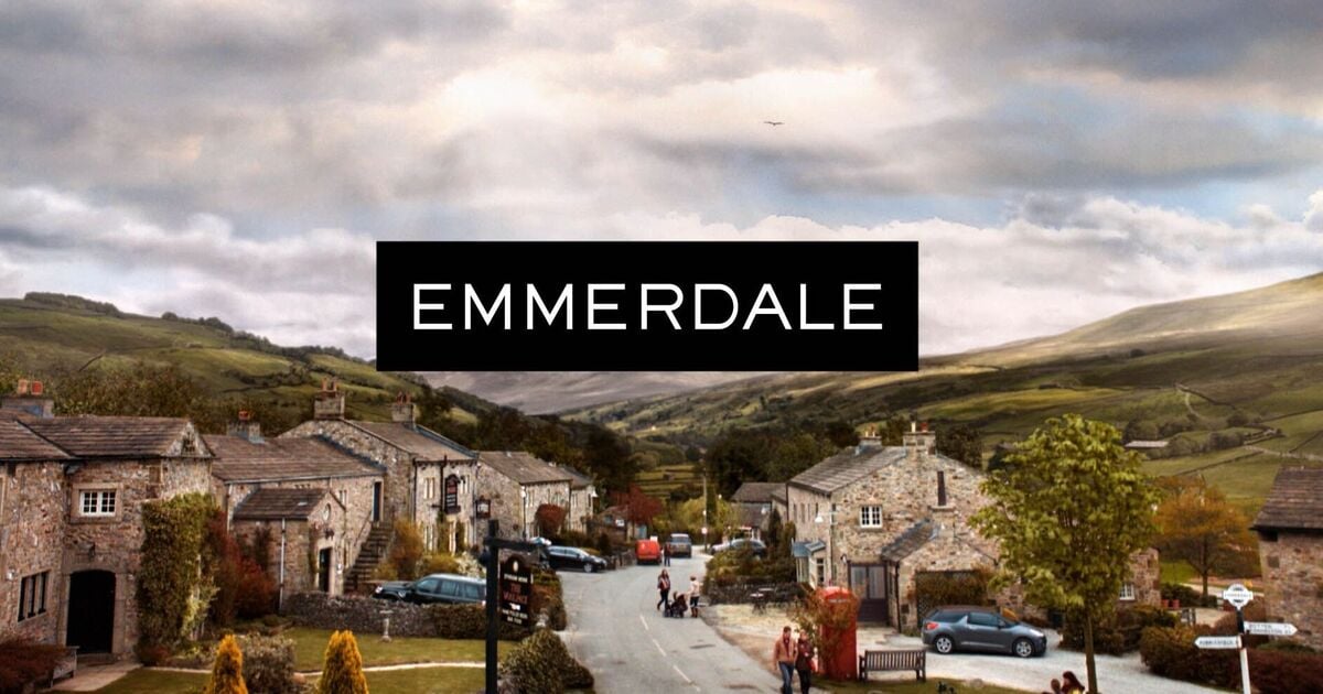 Emmerdale's iconic couple to 'split up' after 12 years as fans spot glaring clue