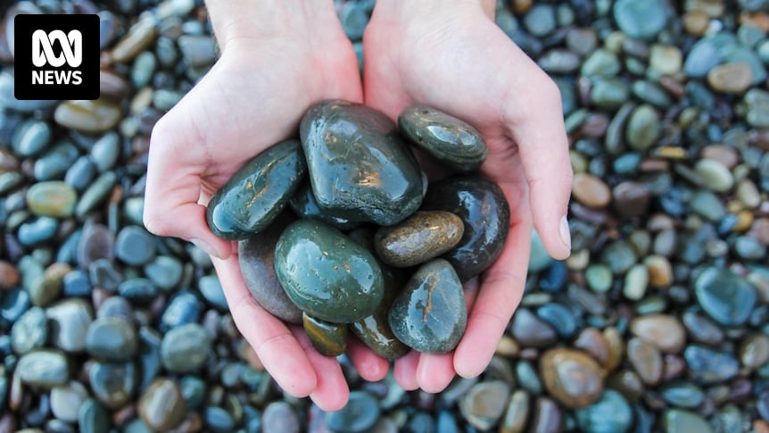 Epic history behind famous Singing Stones Beach