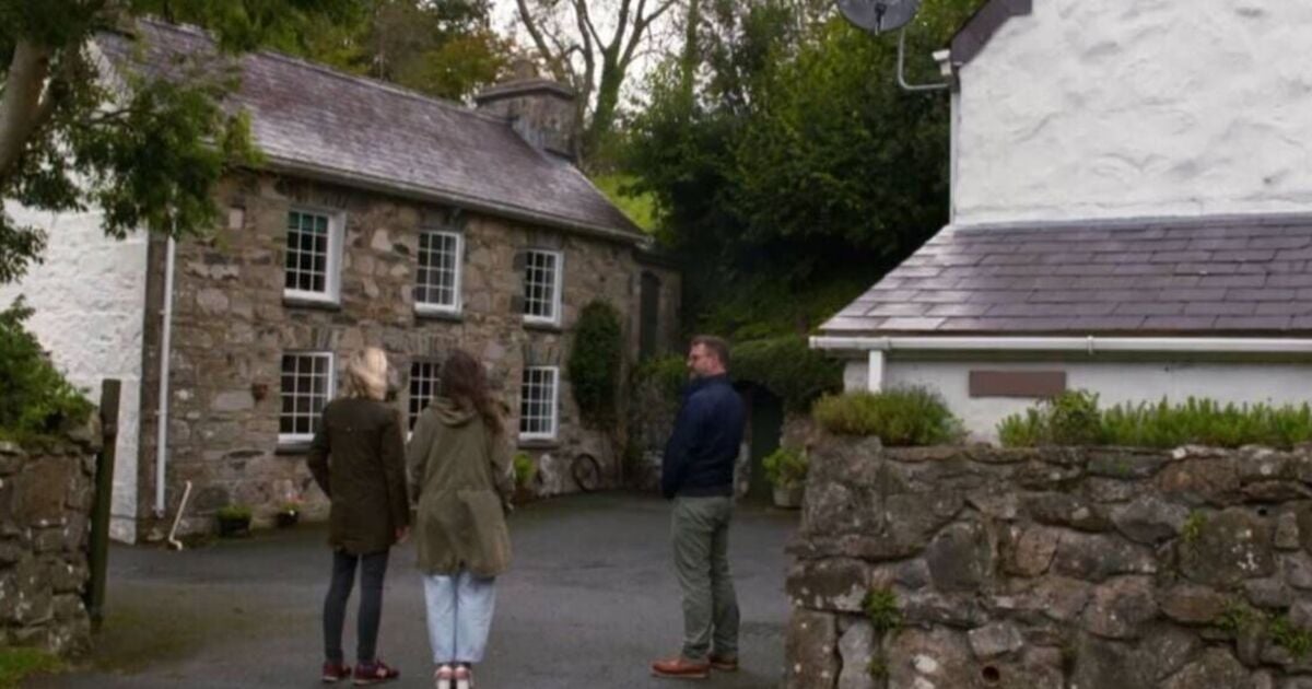 Escape to the Country drama as guest close to tears after house revelation