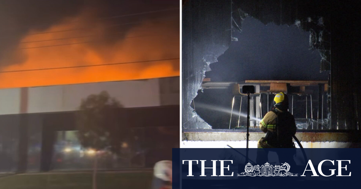 Fire engulfs Melbourne gym