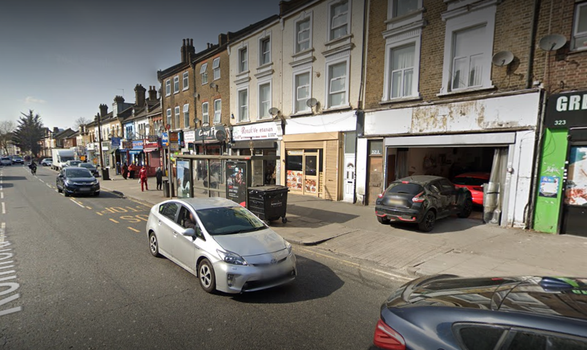 Four people stabbed after men 'try to enter east London restaurant with knife'