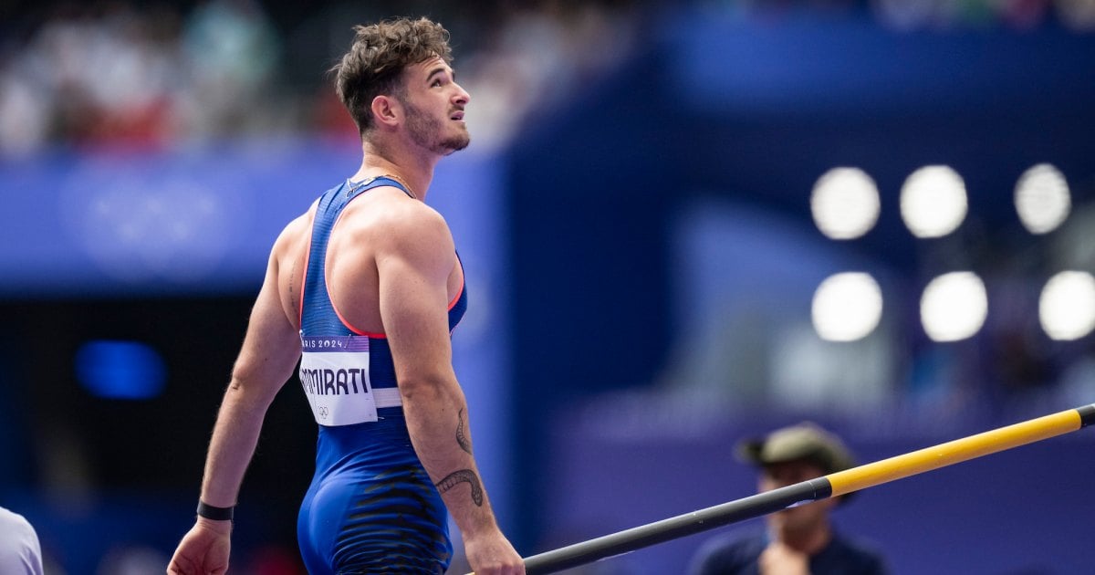 French Pole Vaulter 'Frustrated' After Bulge Boinks Bar