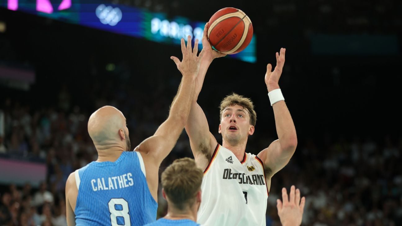 Germany ousts Greece to reach first semifinals