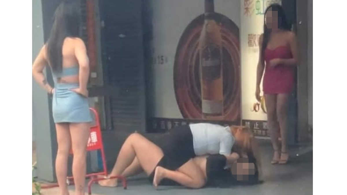 Girls in Kaohsiung City street fight are actually men, police say