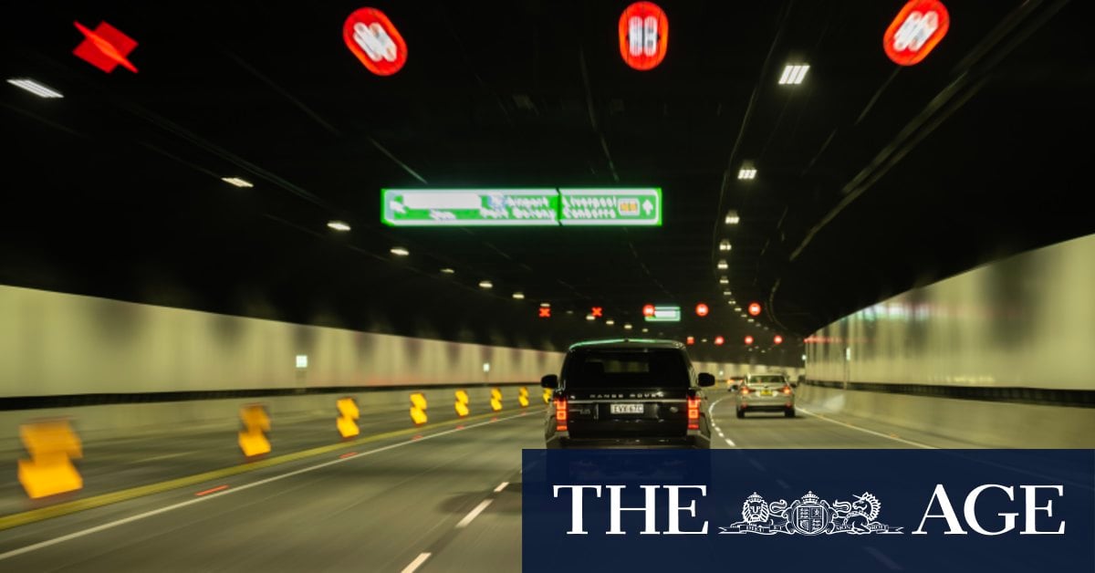 Hopes of Sydney toll network deal by Christmas come with warning