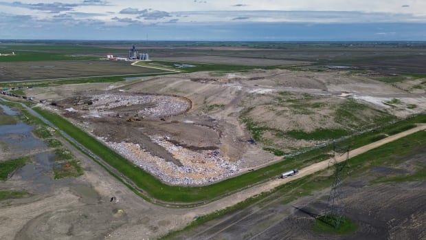 How does Saskatoon's successful landfill search compare to the one planned in Manitoba?