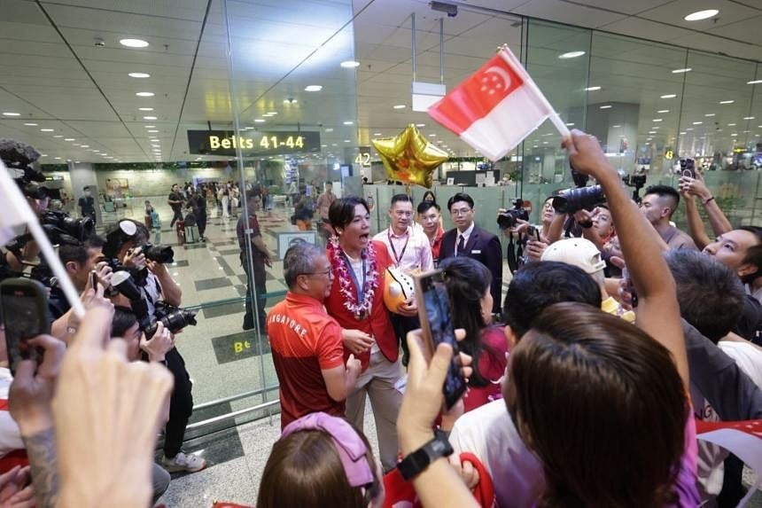 'I am completely overwhelmed': Olympic medallist Max Maeder receives rousing welcome upon return to Singapore