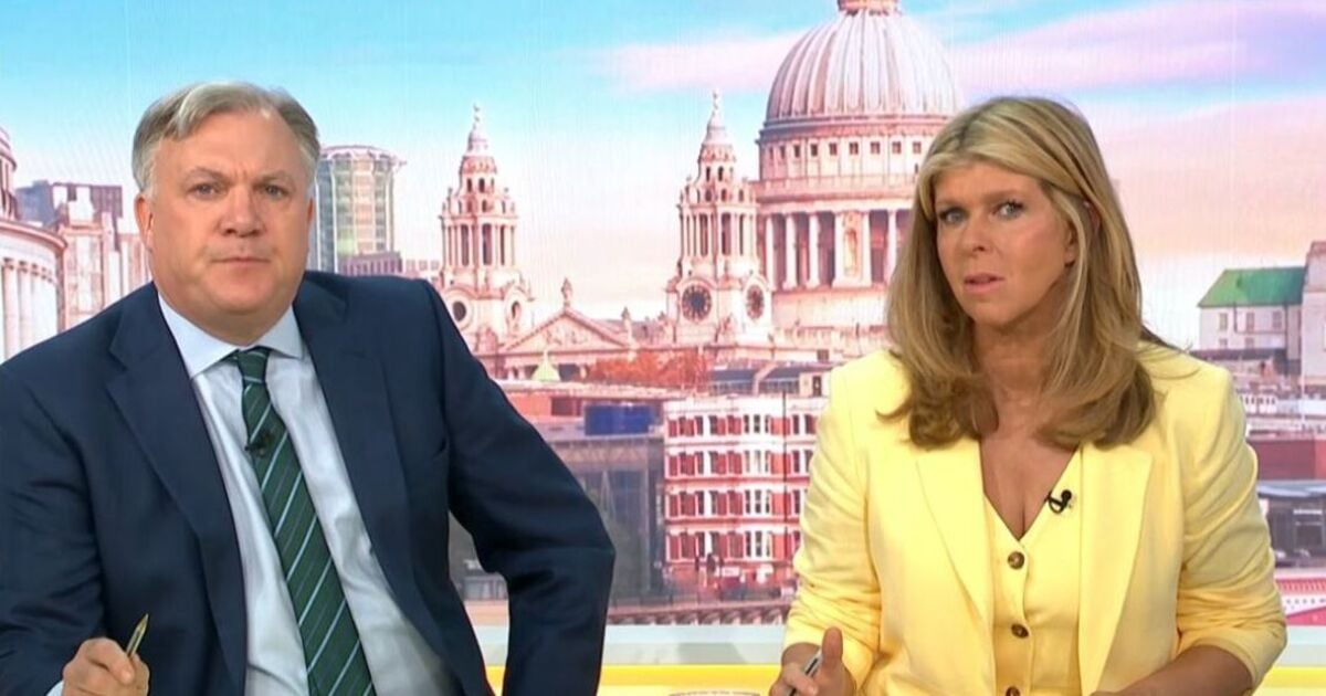 ITV GMB suddenly halted as struggling Kate Garraway issued three-word demand to continue