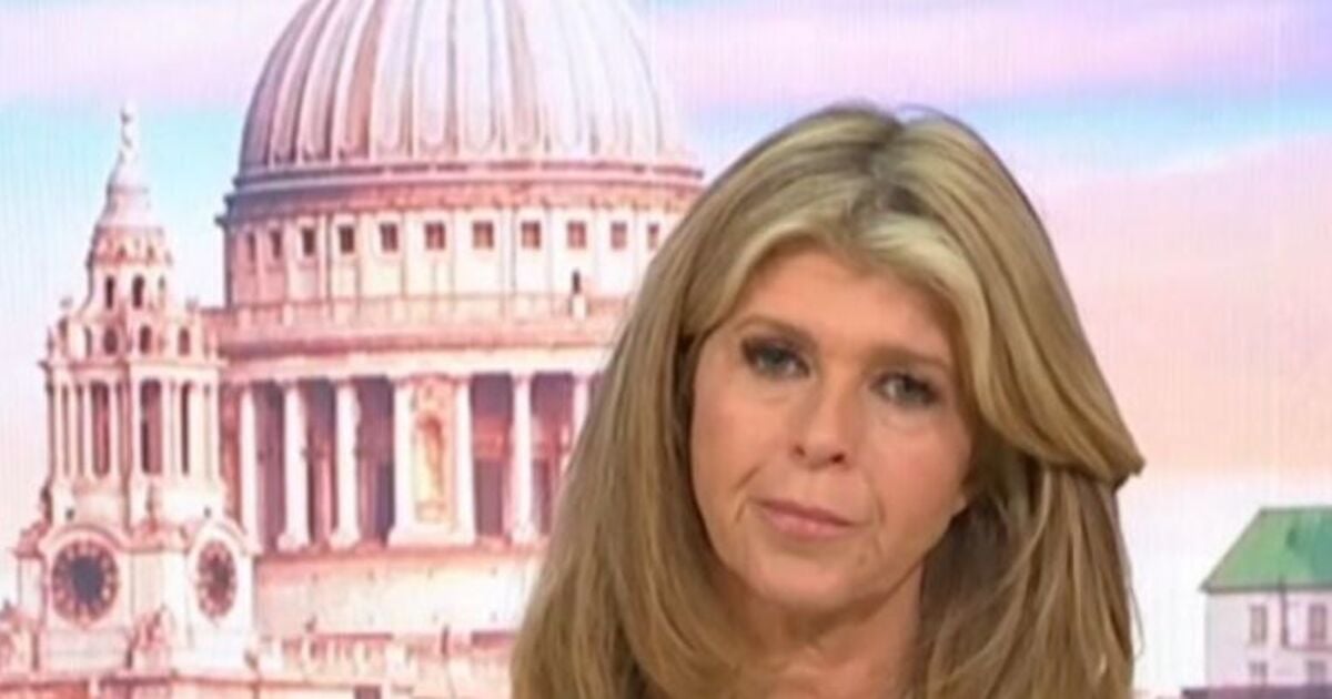 Kate Garraway suffers 'home crisis' as she's forced to use phone live on GMB