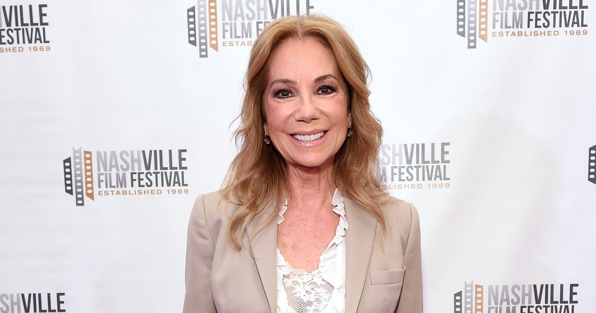 Kathie Lee Gifford Gives Update After Fractured Pelvis Hospitalization