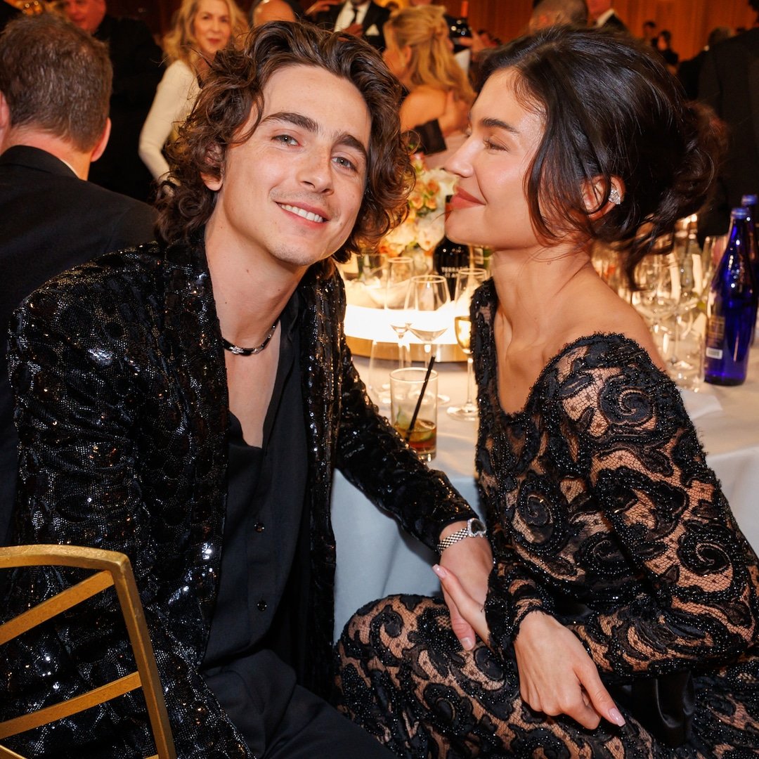  Kylie Jenner and Timothee Chalamet's Very Public but Private Romance 