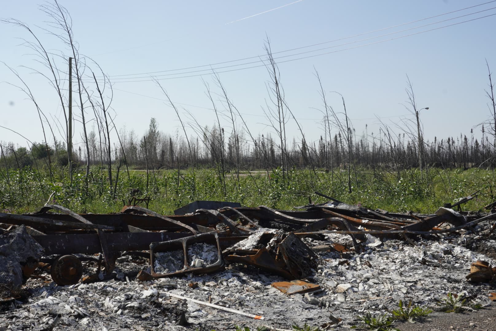 Lessons from the wildfire-ravaged rubble of Enterprise, N.W.T.