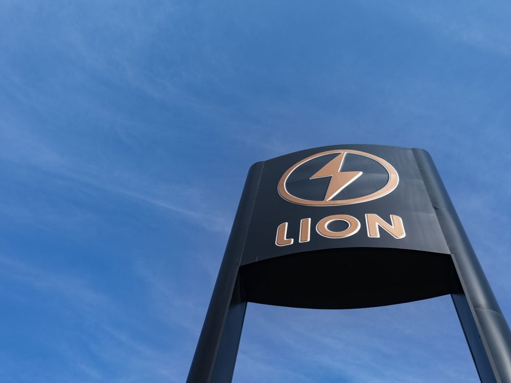 Lion Electric announces 300 more layoffs, driving stock into the tank