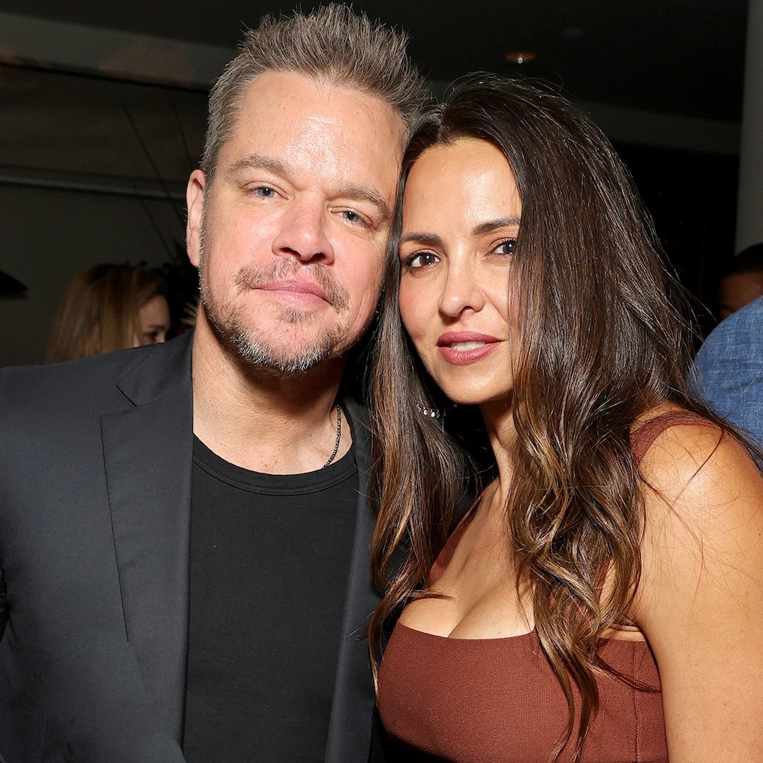  Matt & Luciana Damon Make Rare Public Appearance With Their Daughters 