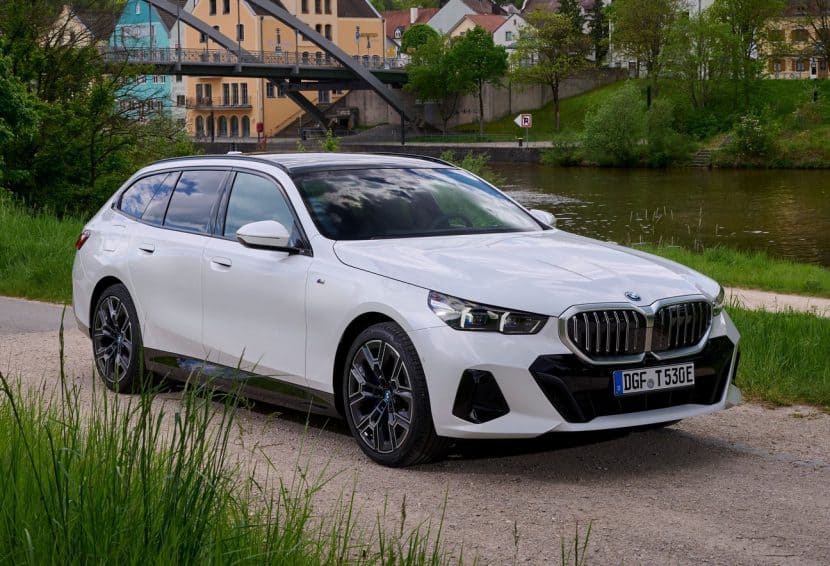 New BMW 530e Touring Spends Time In Front Of The Camera