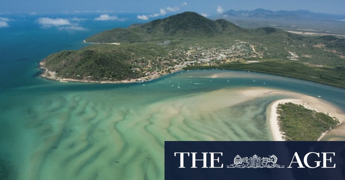 NSW man on fishing trip feared taken by crocodile in far north Queensland