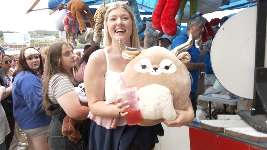 Regatta a 'go,' bringing thousands to Quidi Vidi Lake in St. John's