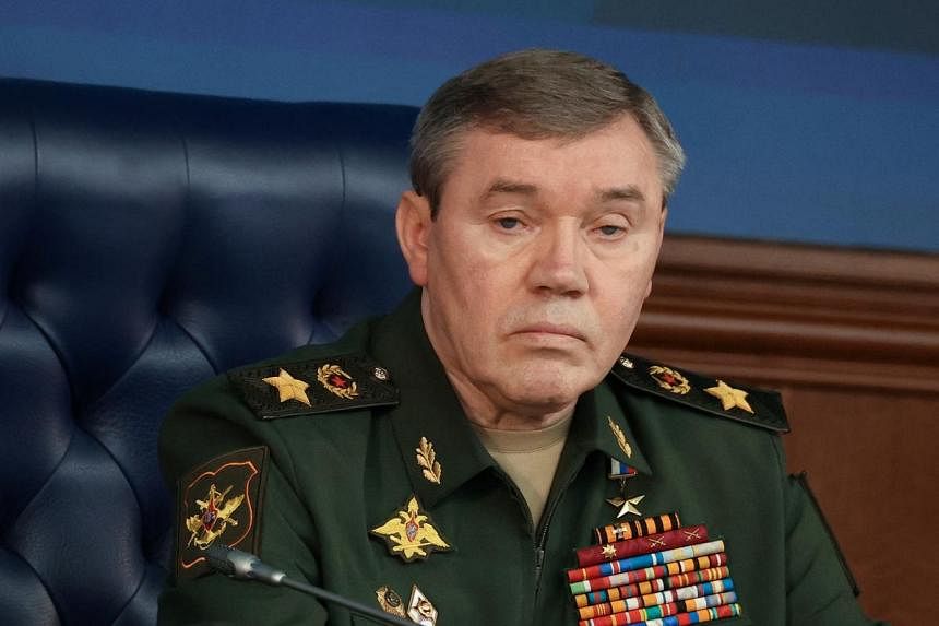 Russian military chief Gerasimov inspects forces in Ukraine