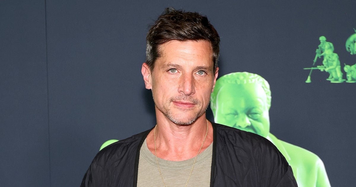 Simon Rex Lives Off the Grid in 'Shipping Container' at Joshua Tree