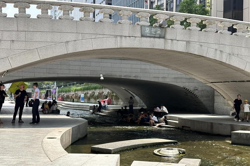 South Korea boils in summer heat that may set new records