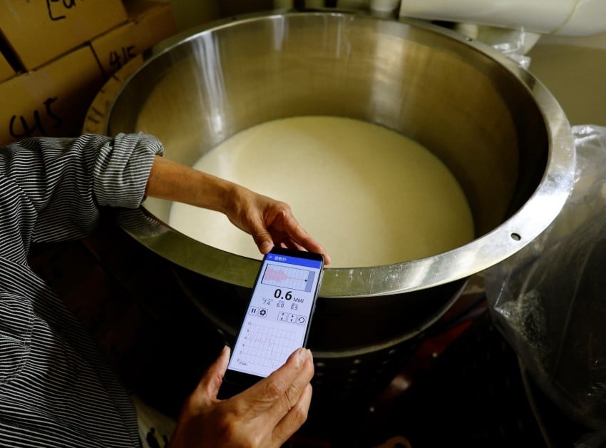 Sustainable sake: Tokyo brewer uses music, modern methods to counter climate impact