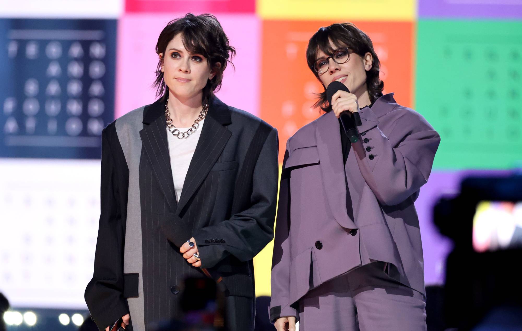Tegan and Sara: catfishing scheme that targeted fans turned into documentary