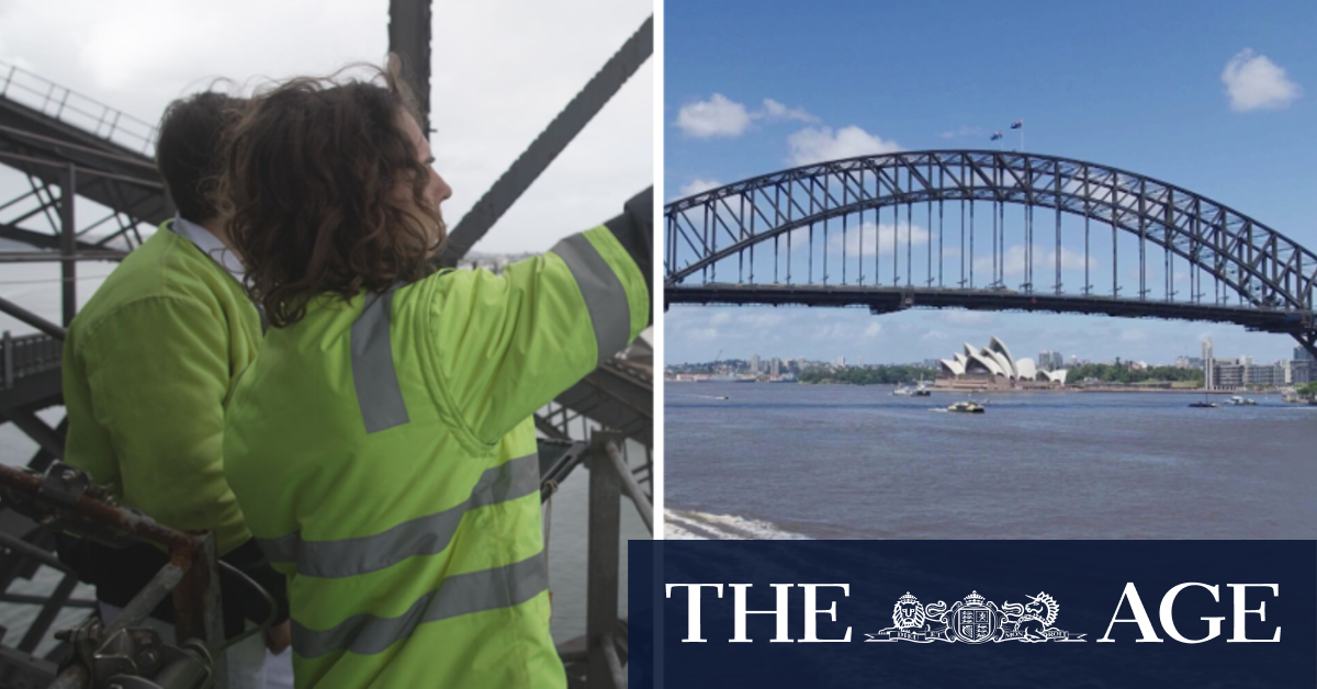 Tradies get ultra-rare shot at working on iconic Sydney Landmark