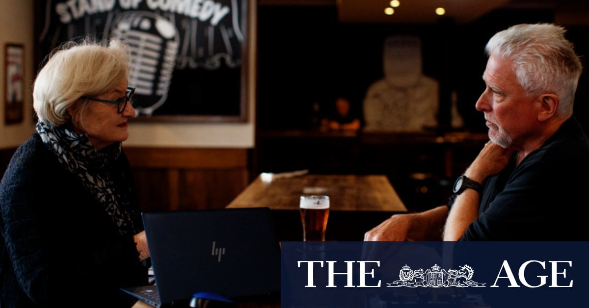 Two legendary crime reporters sit down at a notorious pub. The chat quickly turned to Roger Rogerson