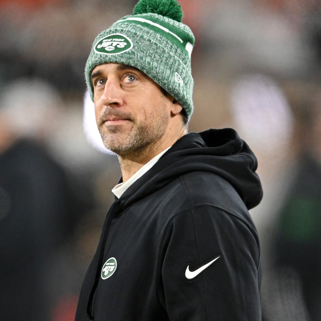  Where Aaron Rodgers Stands With His Family Amid Estrangement 