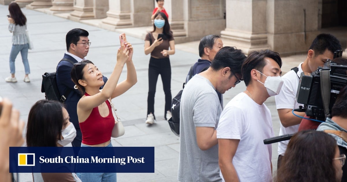 Why are Hong Kong courts becoming so popular with mainland Chinese tourists?