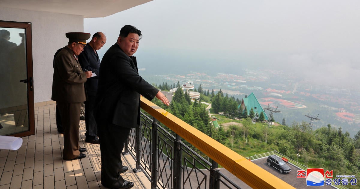 North Korea reportedly to reopen border city to tourists after 5 years