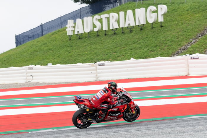 Gp Austria: Bagnaia vince e torna leader del Mondiale