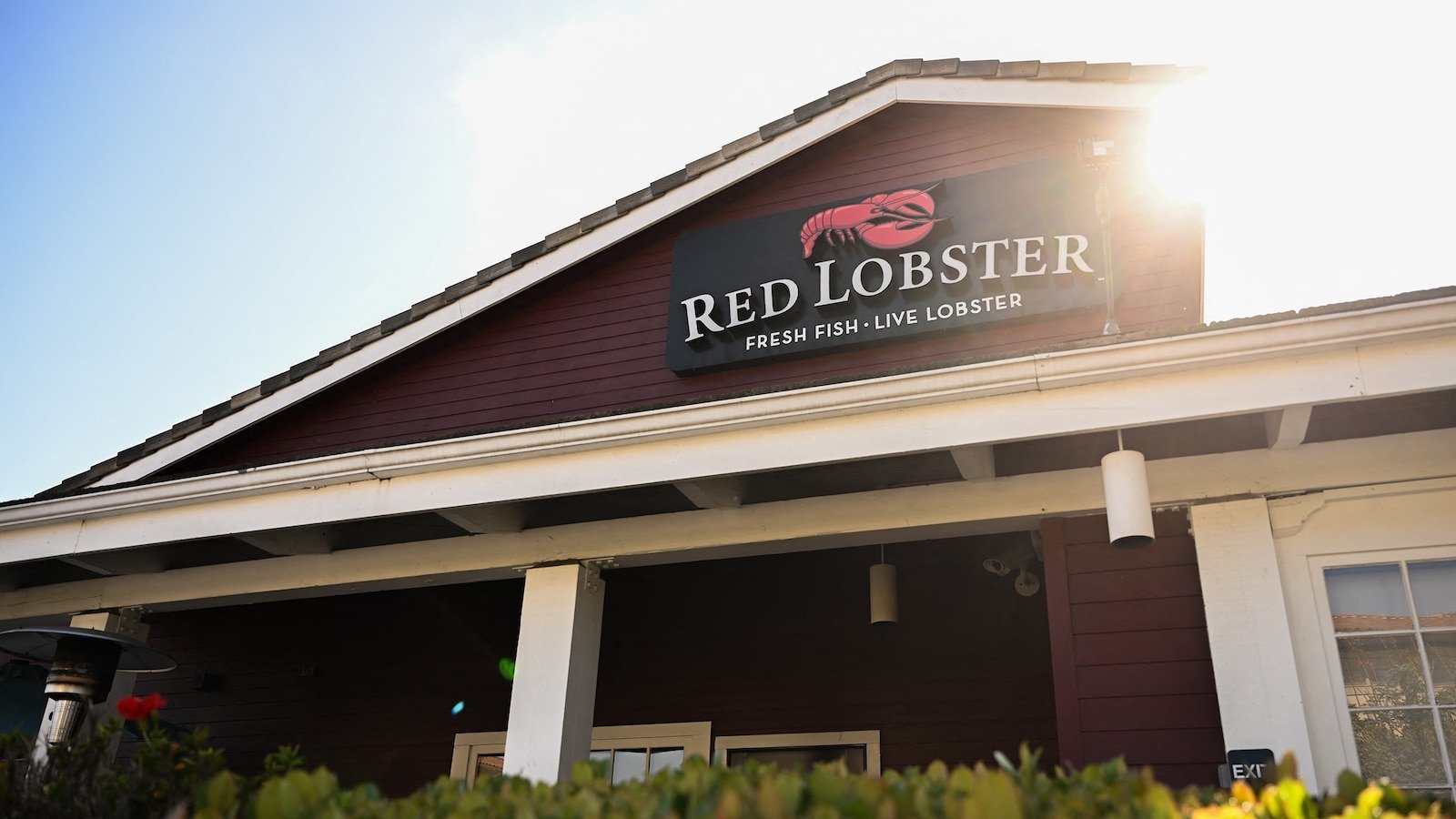 Red Lobster to exit Chapter 11 bankruptcy after approval of sale to new owner