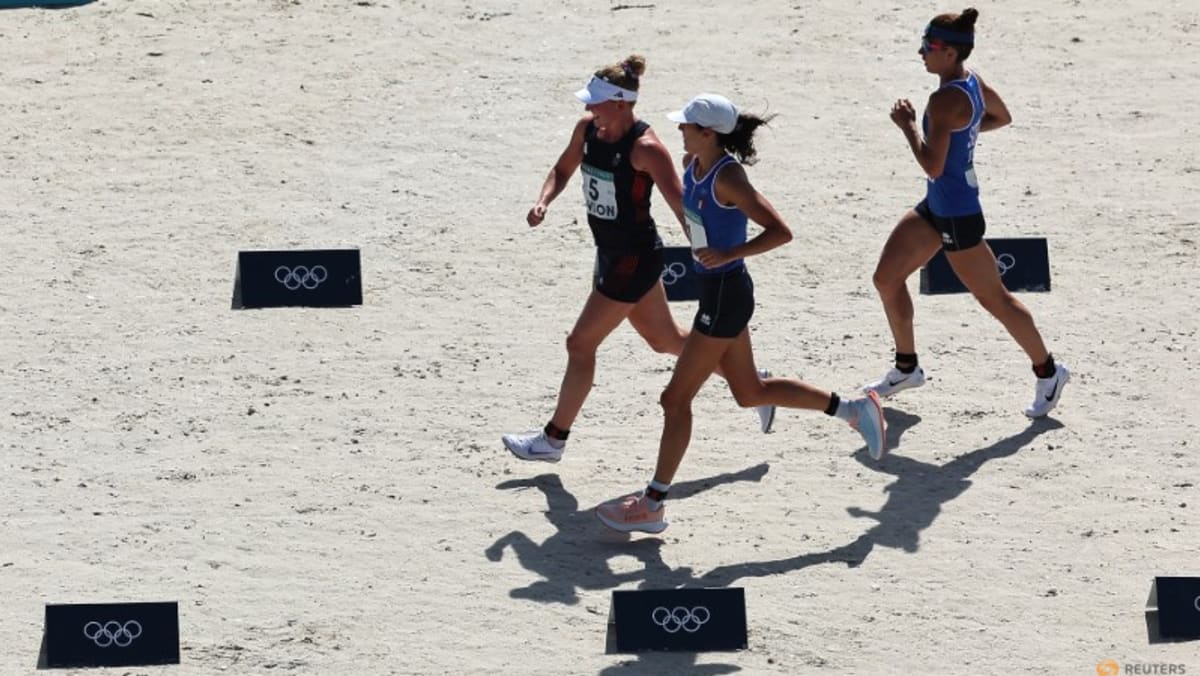 Modern Pentathlon-Britain's Bryson races into women's final