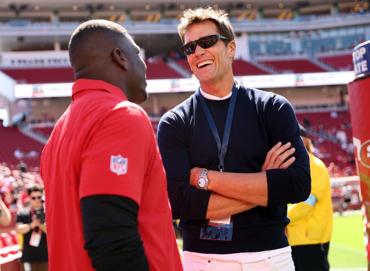 Tom Brady Debuts In The NFL Broadcast Booth On Fox Sports