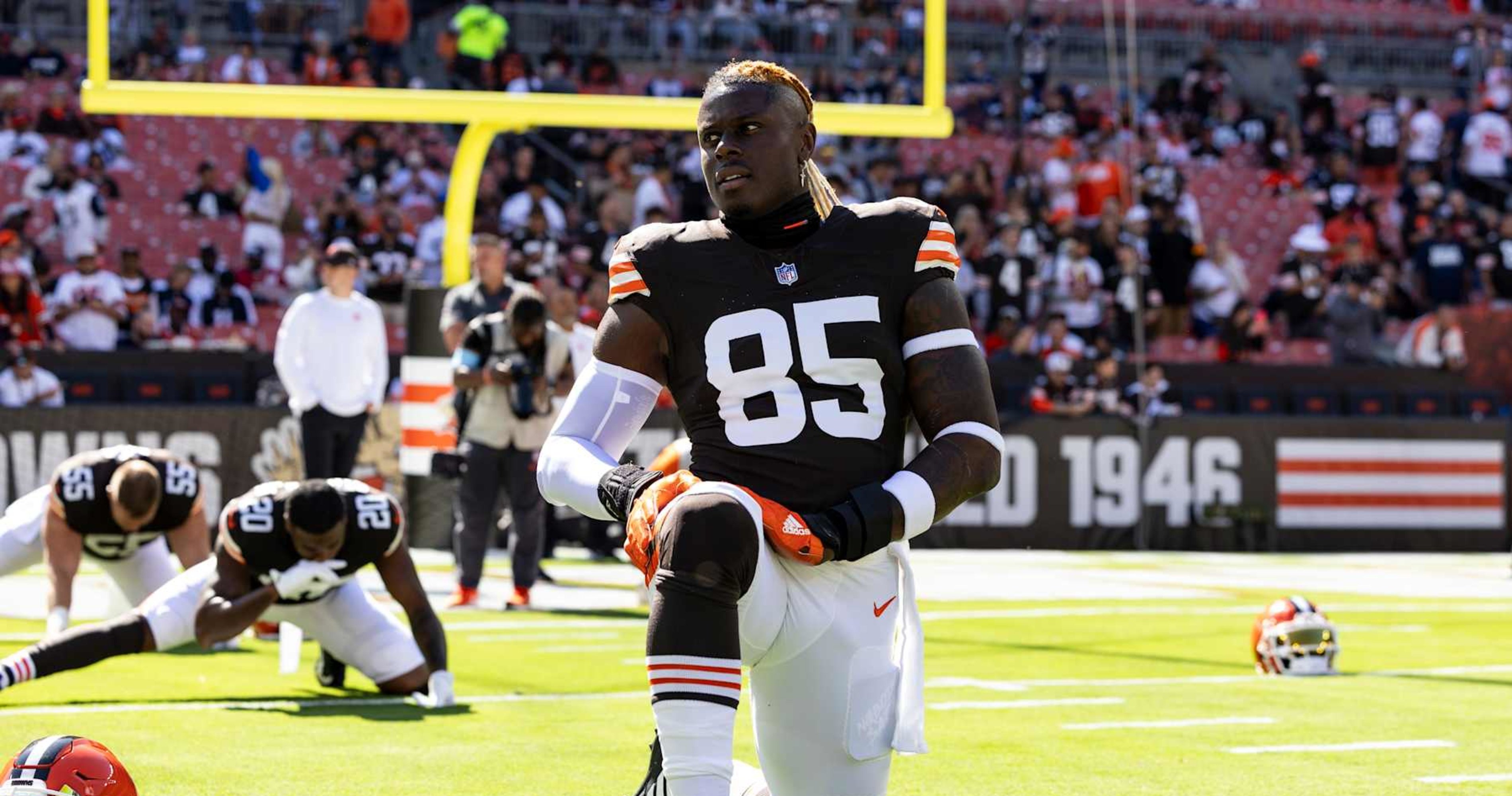 Browns Rumors: David Njoku Feared to Have High-Ankle Sprain After Injury vs. Cowboys