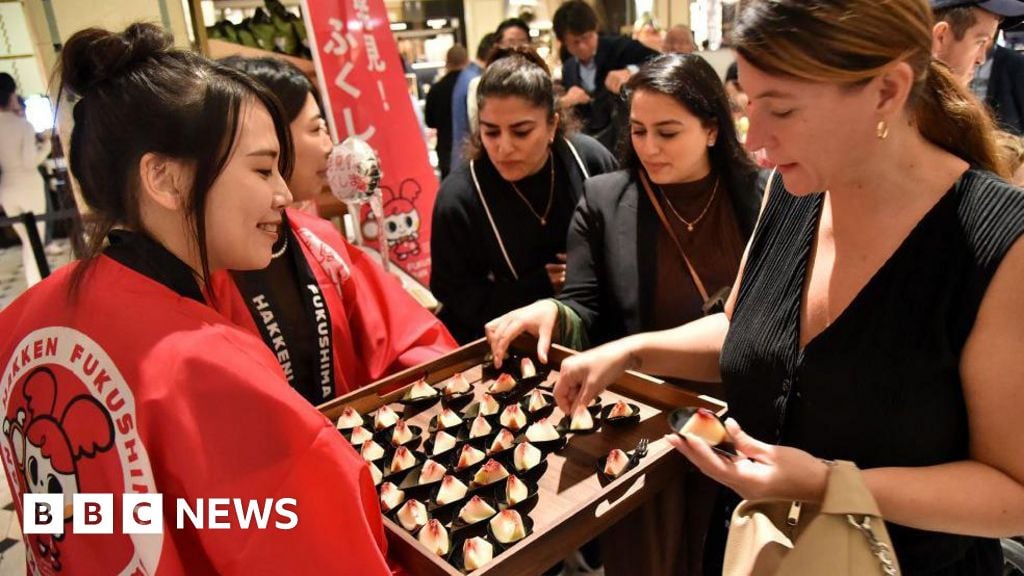 UK sells peaches from Fukushima nuclear disaster region