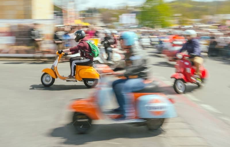 Italy hopes to avoid emission rules for Vespa with 'heritage' status