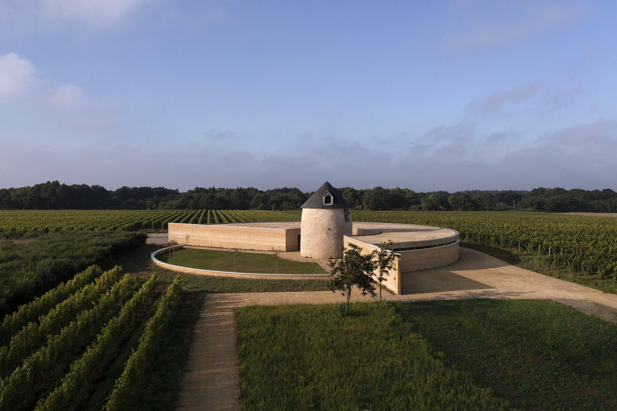 Mill Renovation and Winery Construction / Carmen Maurice Architecture