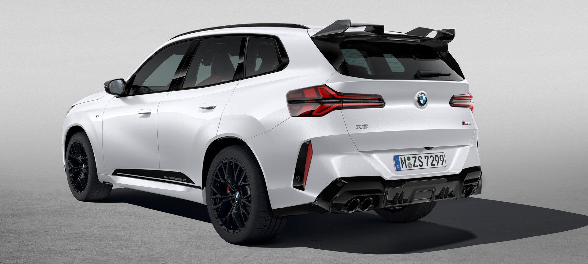 BMW X3, cerchi da 22 e appendici aero nel catalogo M Performance Parts