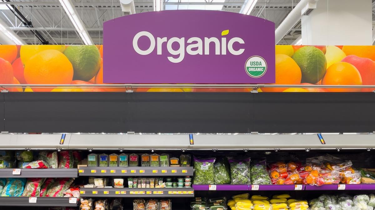 The Largest Retailer Of Organic Foods In The US Isn't Whole Foods