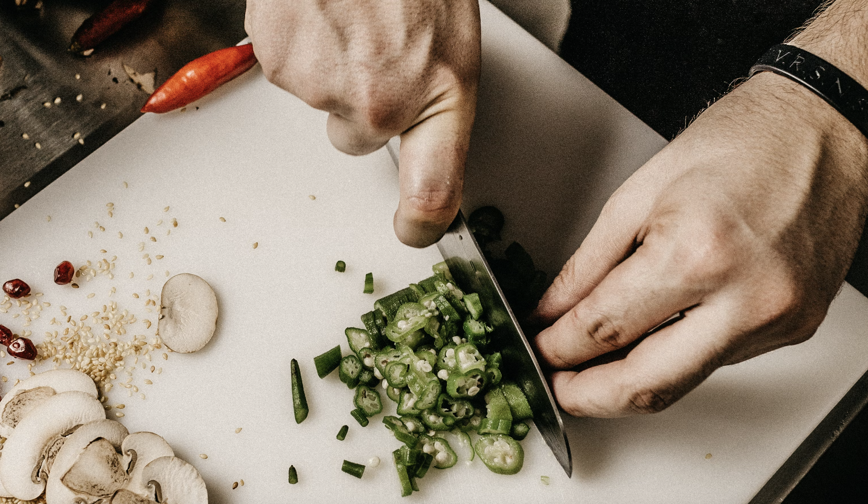 Employer cancels flexible work policy after employee cuts their finger at home: 'Cut my finger working from home. Boss cancels all WFH immediately':