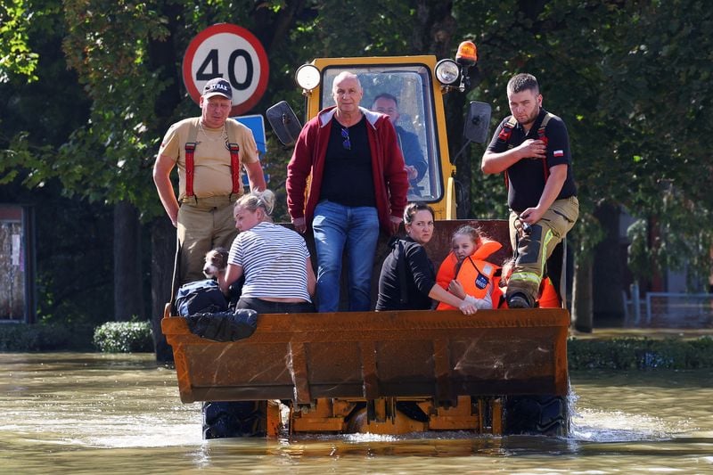 Central Europe races against time as flood zones move