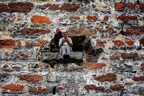 Miniatures of Isaac Cordal in Namur, Belgium