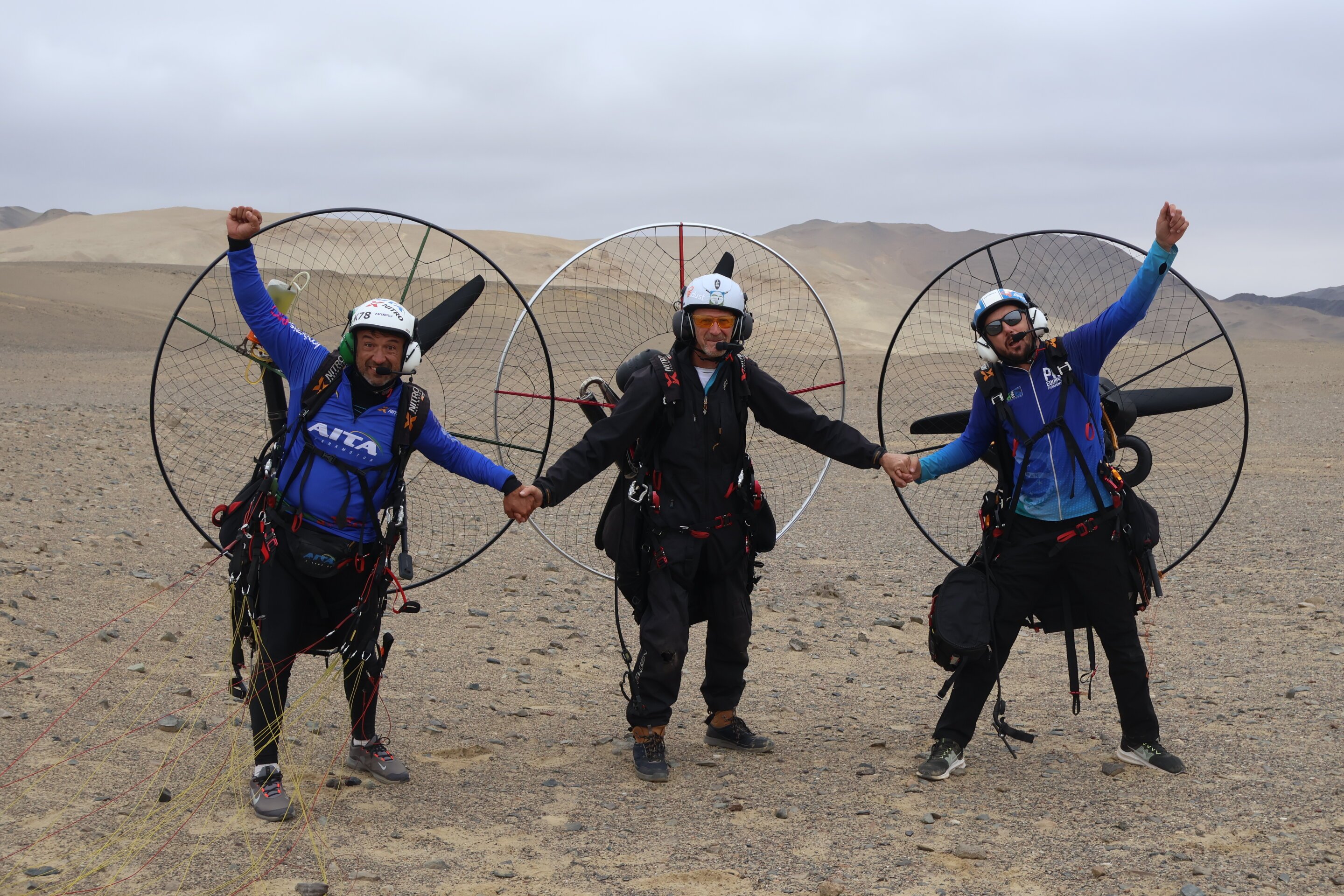 Extreme botany: Paramotorists soar across remote Peru desert to collect threatened plants