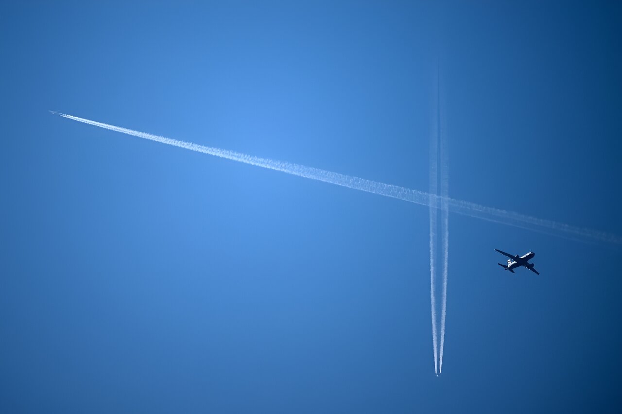 Plane contrails: white fluffy contributors to global warming