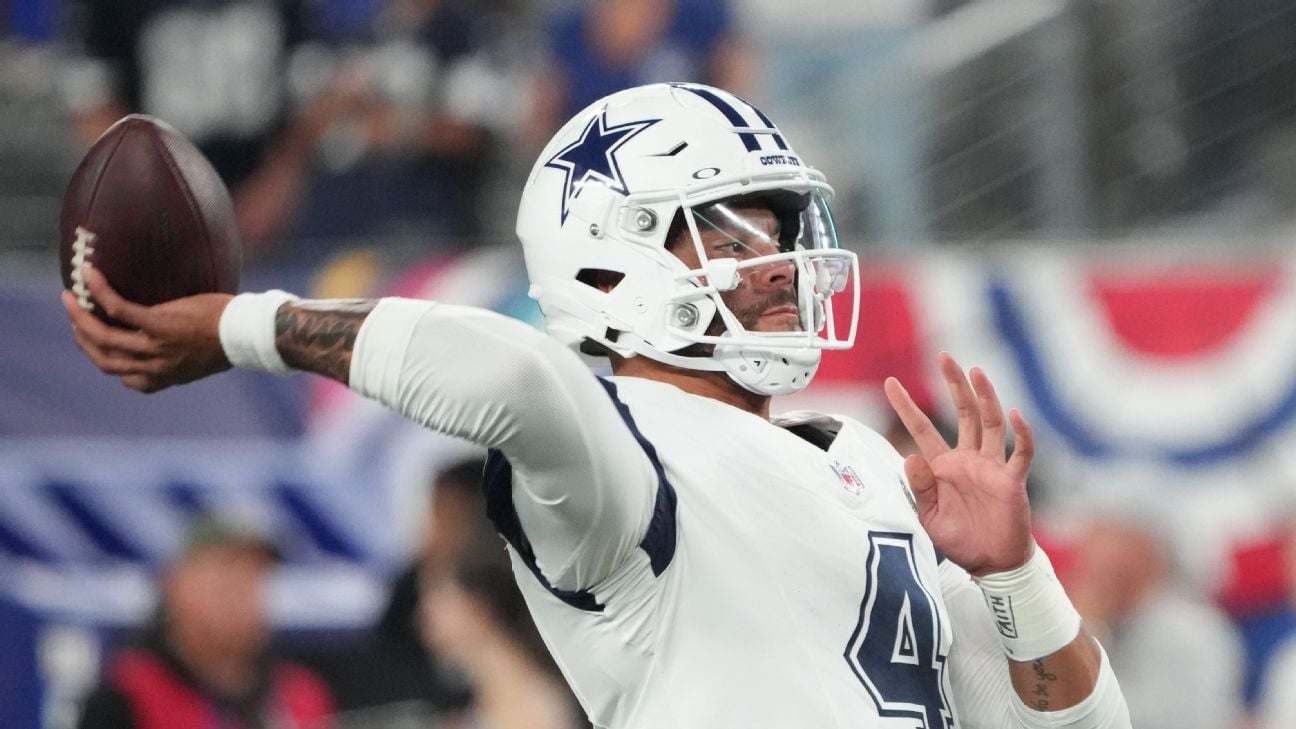 Cowboys' Dak Prescott connects with Rico Dowdle for TD vs. Giants